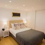 Lisbon Getaway Santo António Apartment